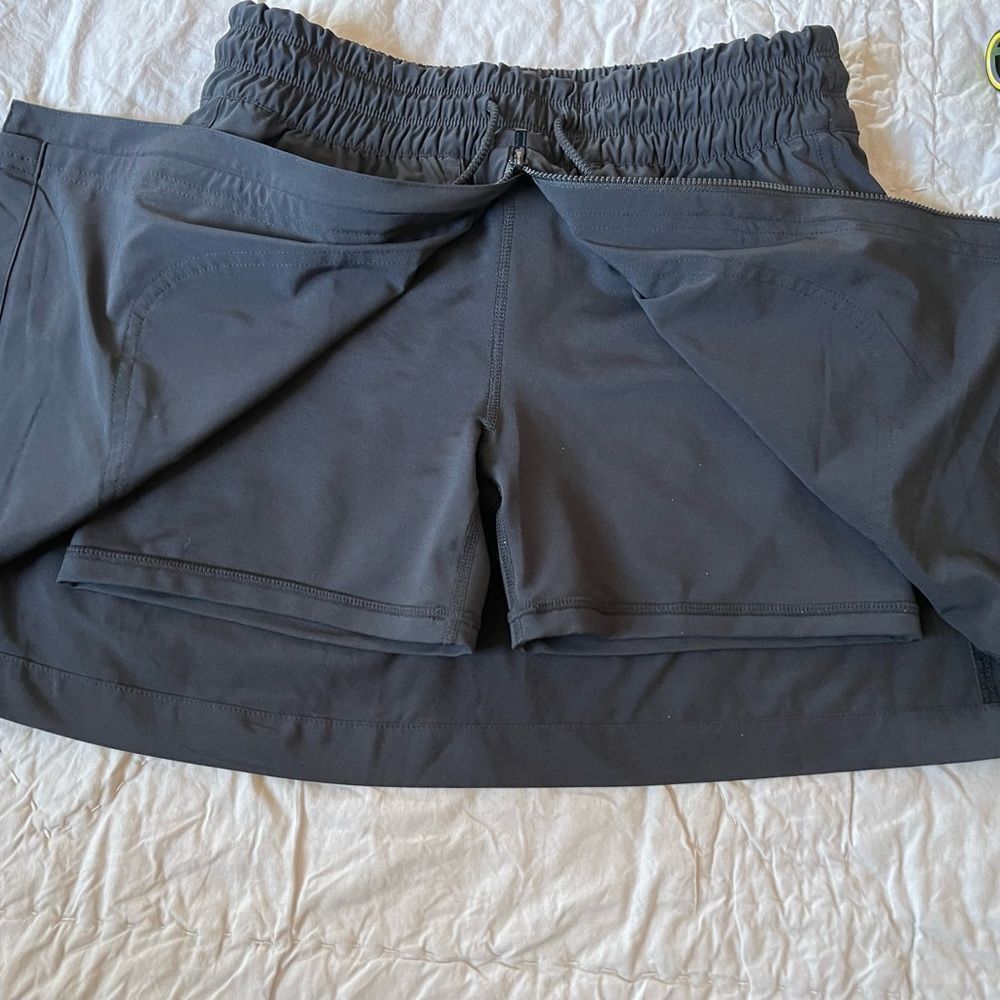 Athleta Womens Expedition Skirt with shorts - Picture 4 of 8